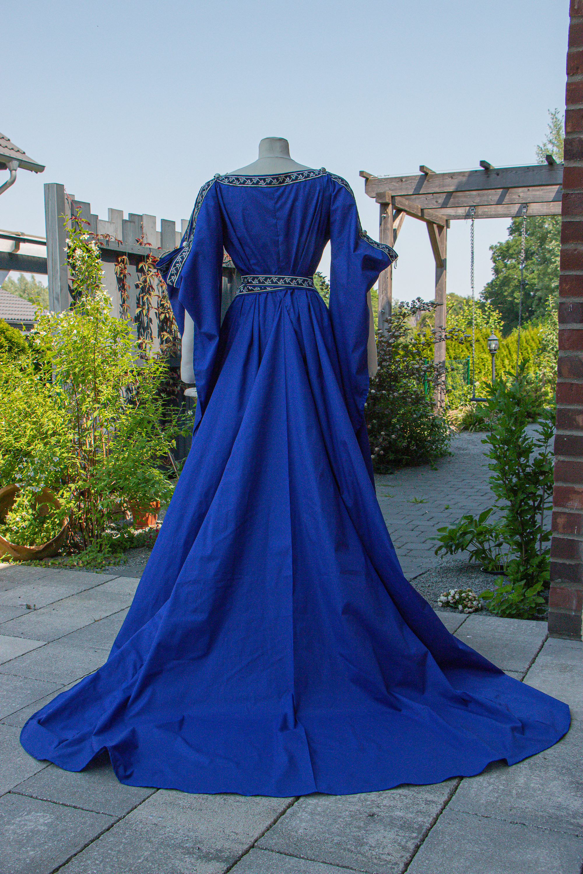 Mittelalterkleid Ceres mit langer Schleppe